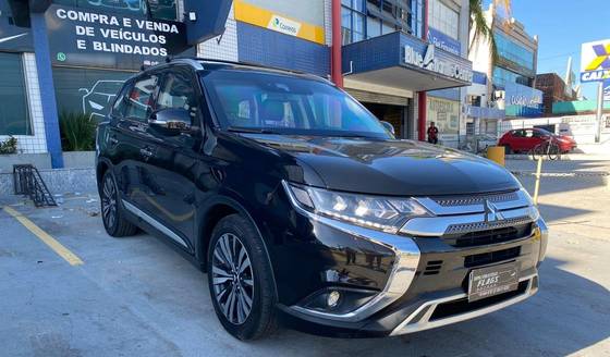 MITSUBISHI OUTLANDER 2.2 MIVEC DI-D DIESEL HPE-S AWD AUTOMÁTICO MITSUBISHI OUTLANDER 2.2 MIVEC DI-D DIESEL HPE-S AWD AUTOMÁTICO